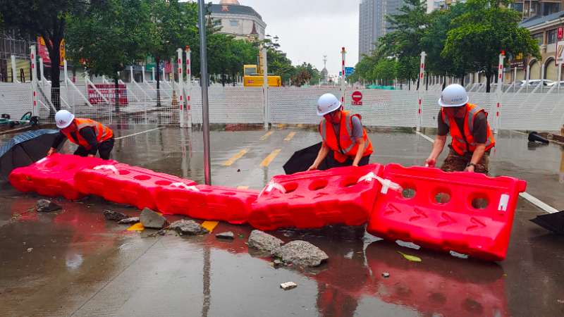 嚴(yán)陣以待抗臺(tái)風(fēng) 全力以赴保安全 | 珠海建工集團(tuán)堅(jiān)守防御超強(qiáng)臺(tái)風(fēng)“蘇拉”一線